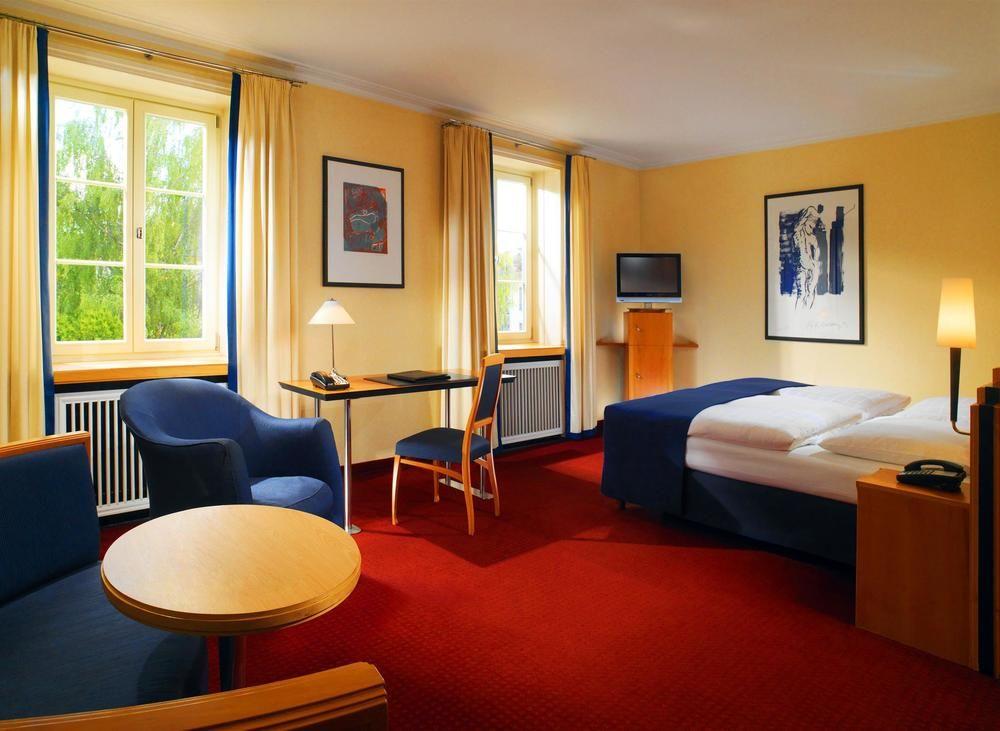 Hotel Elephant Weimar, Autograph Collection Exterior foto A typical room at the Hotel St. Peter