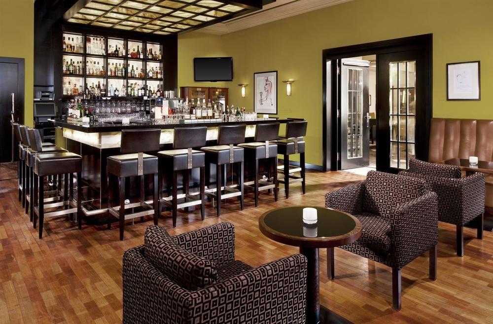 Hotel Elephant Weimar, Autograph Collection Exterior foto The bar at the Westin